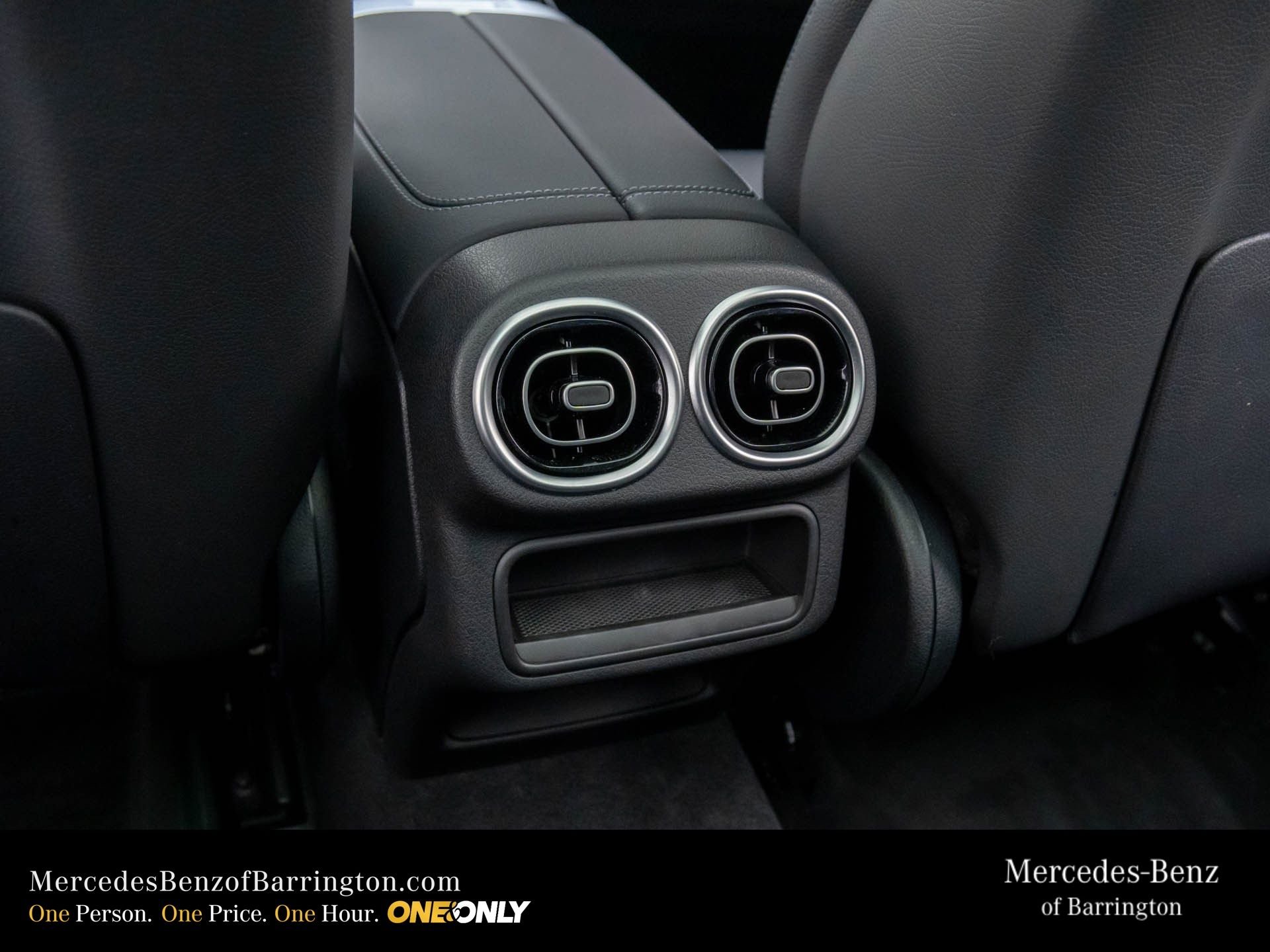 New 2026 Polar White Mercedes-Benz GLC 300 image 21