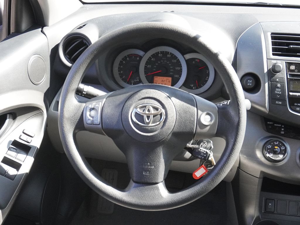 Used 2011 Silver Toyota Base image 35