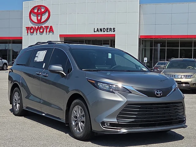 2026 Toyota Sienna XLE