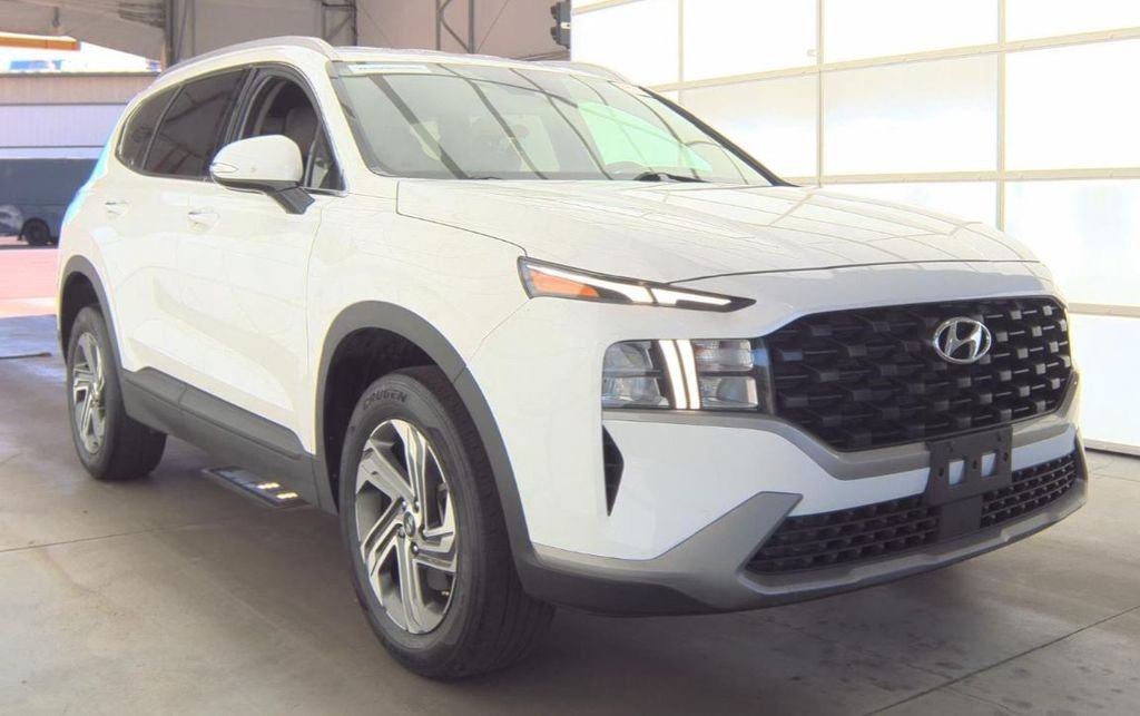 Used 2023 White Hyundai SEL image 2