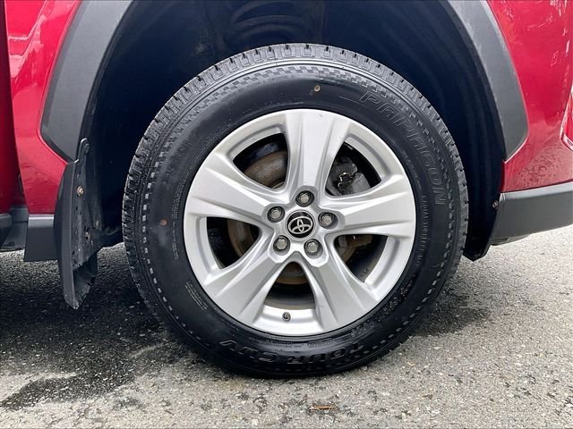 Used 2021 Red Toyota XLE image 9