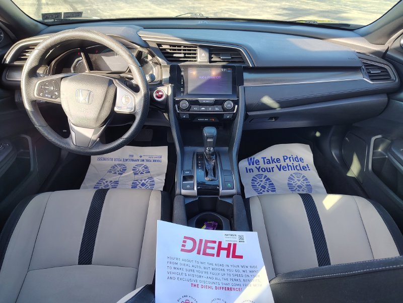 Used 2018  Honda EX image 22
