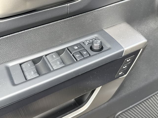 2026 Toyota Tundra Platinum - Photo 14
