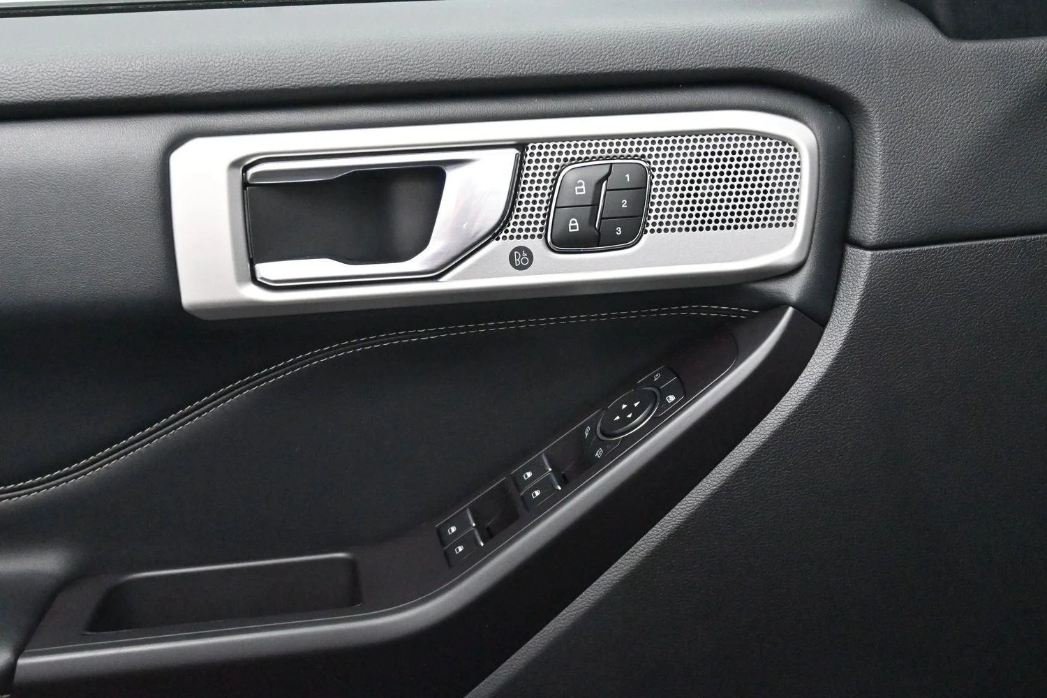Used 2020 Magnetic Ford Limited image 13