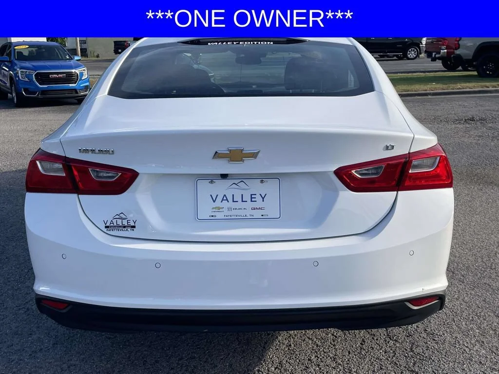 Used 2025 Summit White Chevrolet 1LT image 4