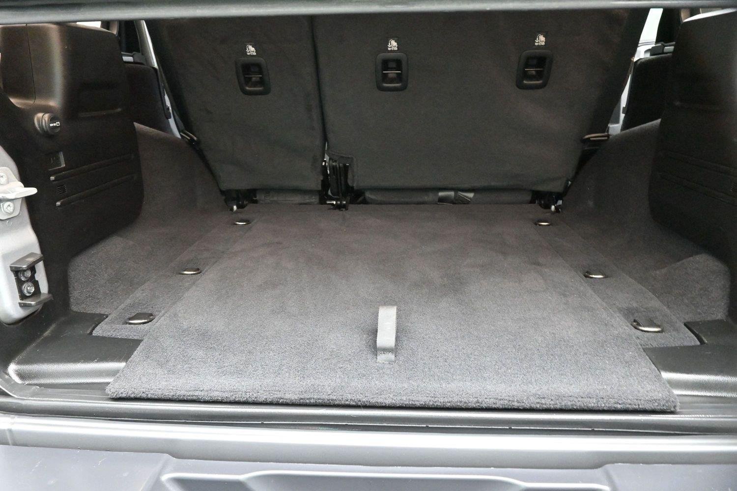 Used 2021 Billet Silver Metallic Clearcoat Jeep Unlimited Rubicon image 8