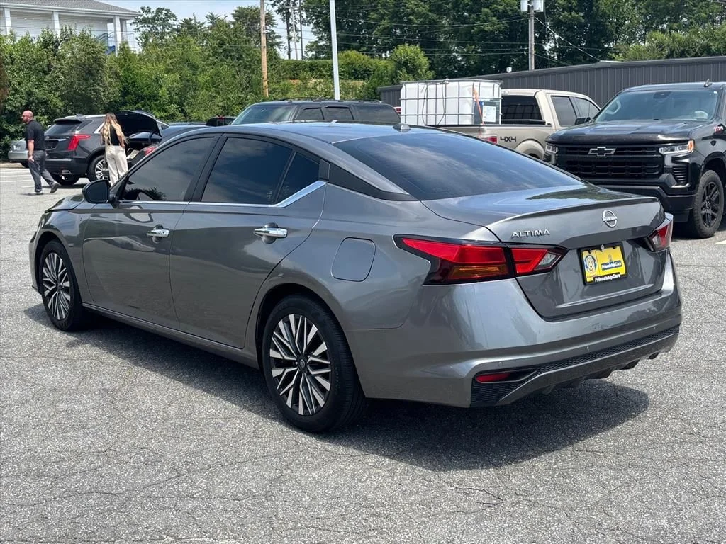 Used 2025 Gray Nissan 2.5 SV image 24