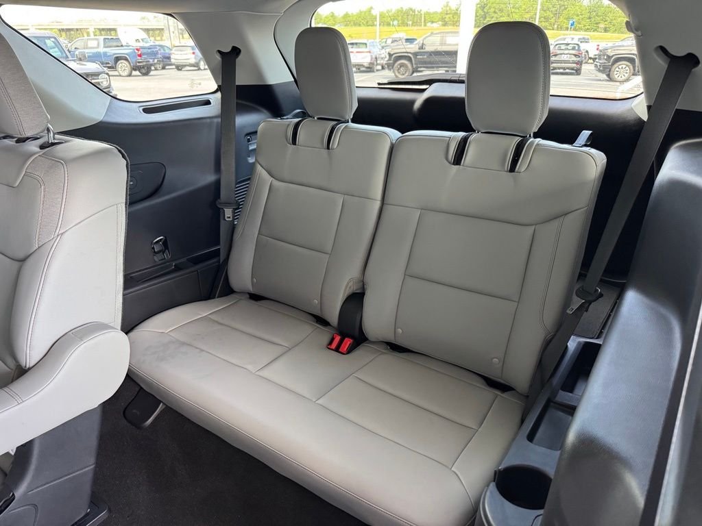 Used 2025 White Ford Active image 24