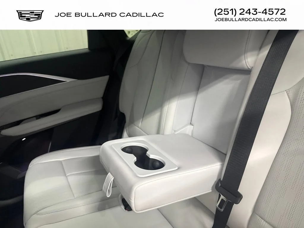 2026 Cadillac LYRIQ Luxury - Photo 13