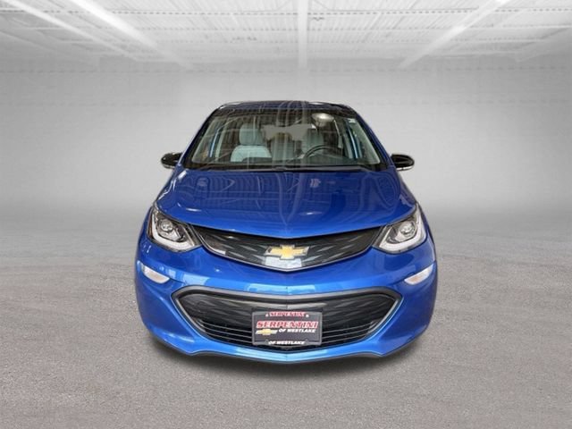 Used 2017 Includes (TUS) Black grille. Chevrolet LT image 2