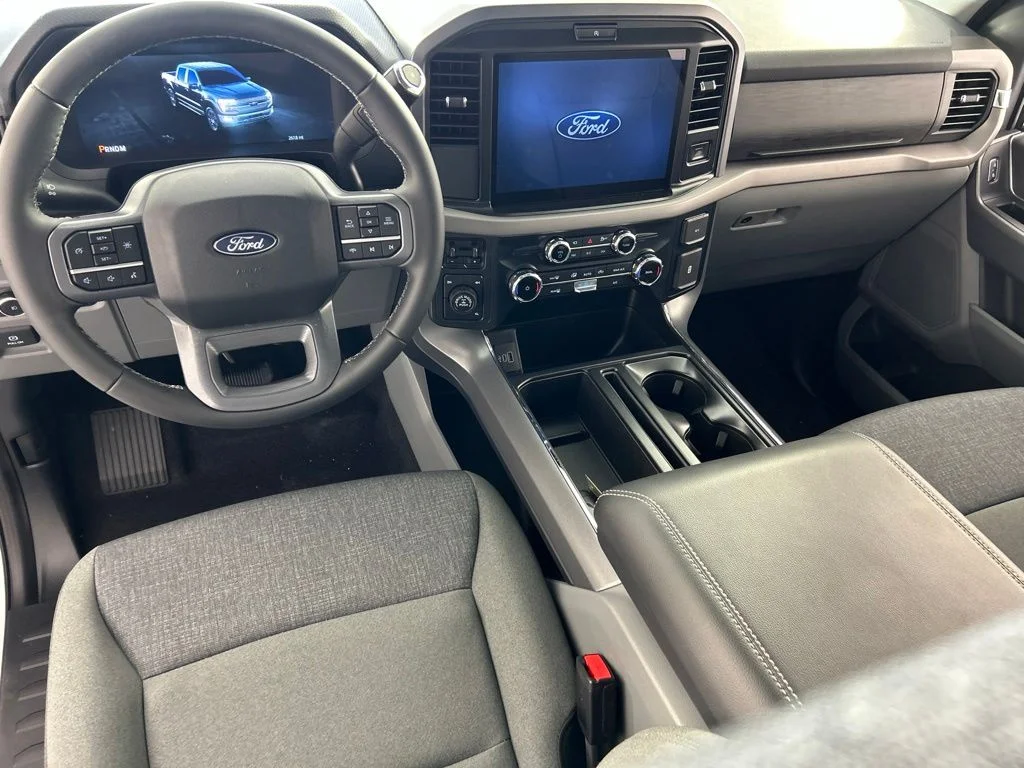 New 2026 Oxford White Ford XLT image 11