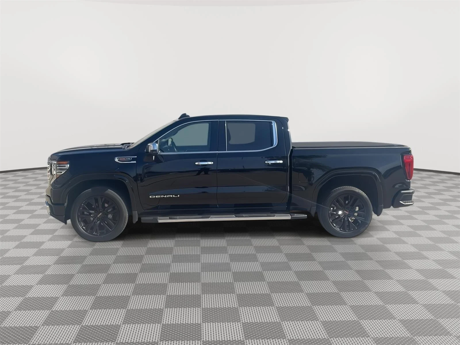 Used 2022 Onyx Black GMC Denali image 6