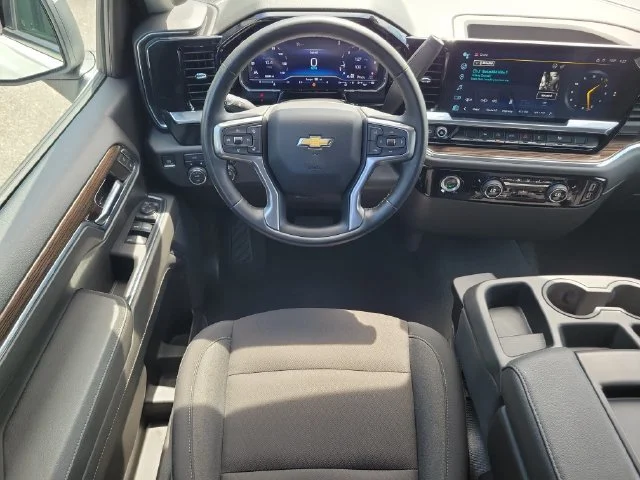 2024 Chevrolet Silverado 1500 LT - Photo 15