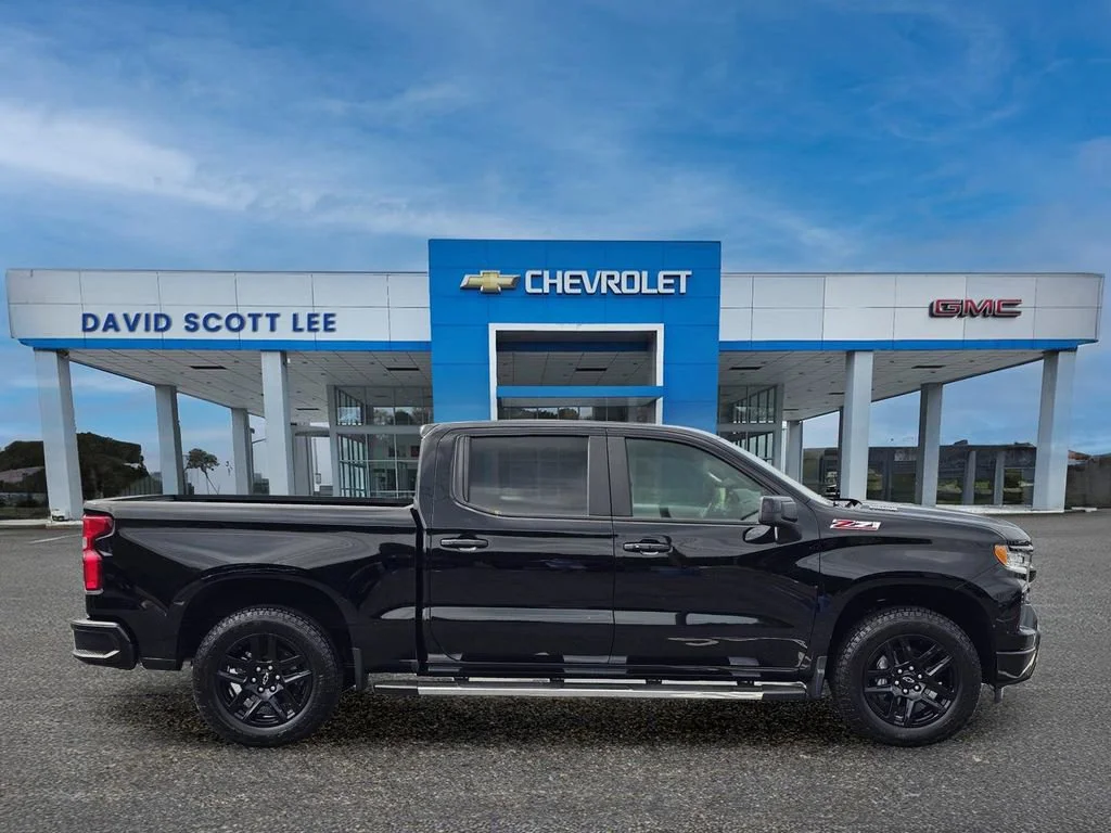 Used 2026 Black Chevrolet RST image 8