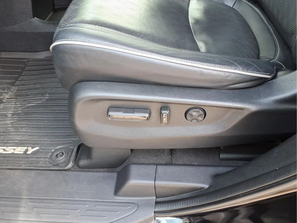 Used 2023 Black Honda Elite image 21
