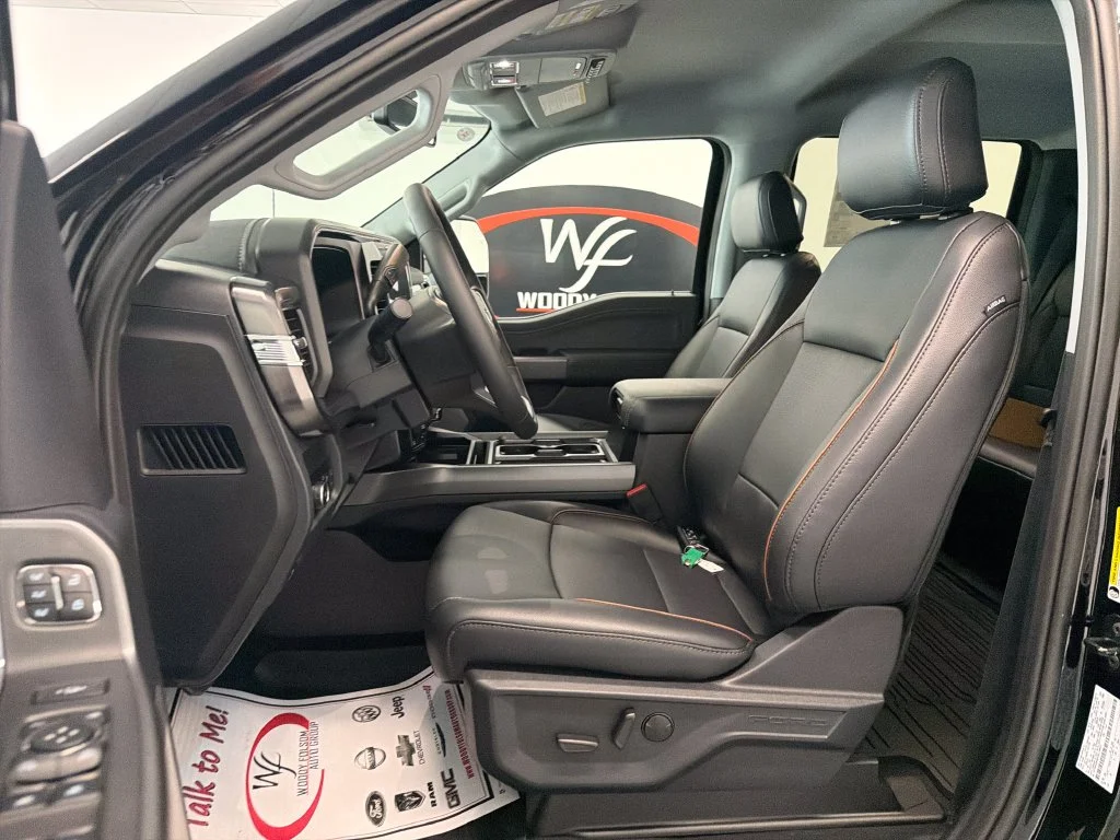 New 2027 Agate Black Metallic Ford F-250® Lariat® image 11