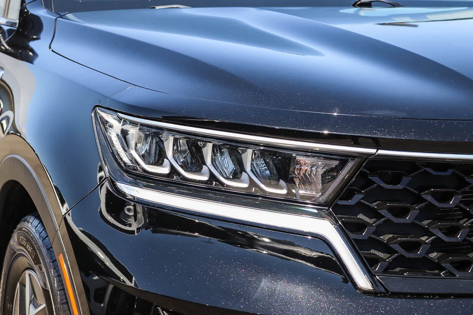 Used 2021 Aurora Black Kia EX image 7