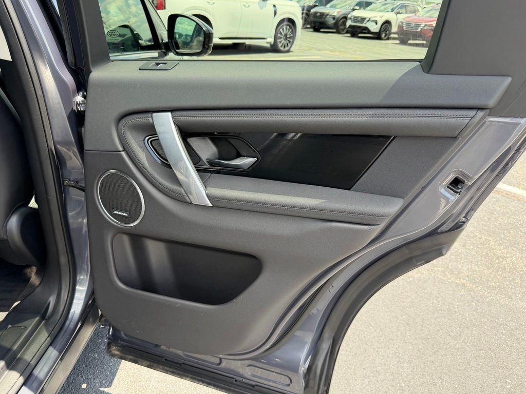 Used 2024 Gray Land Rover S image 21