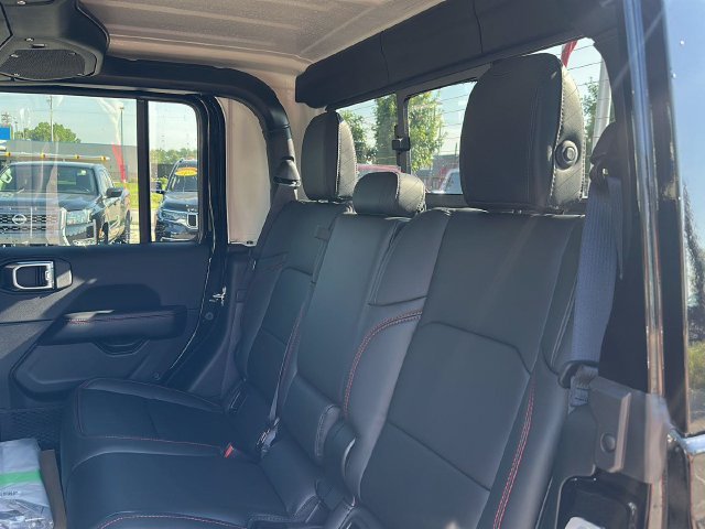 New 2026 Black Clear-Coat Exterior Paint Jeep Rubicon image 28