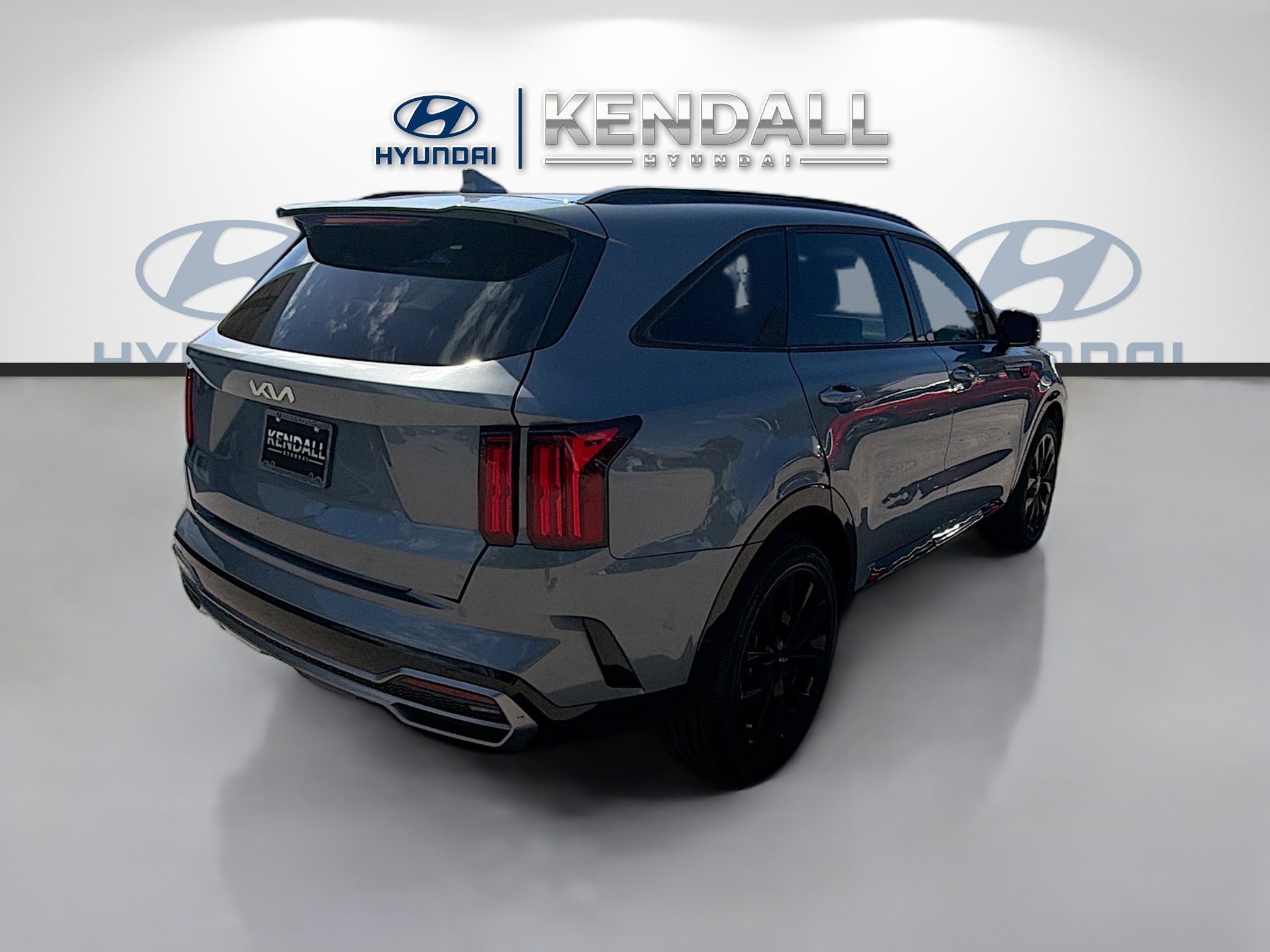 Used 2023 Everlasting Silver Kia SX image 6