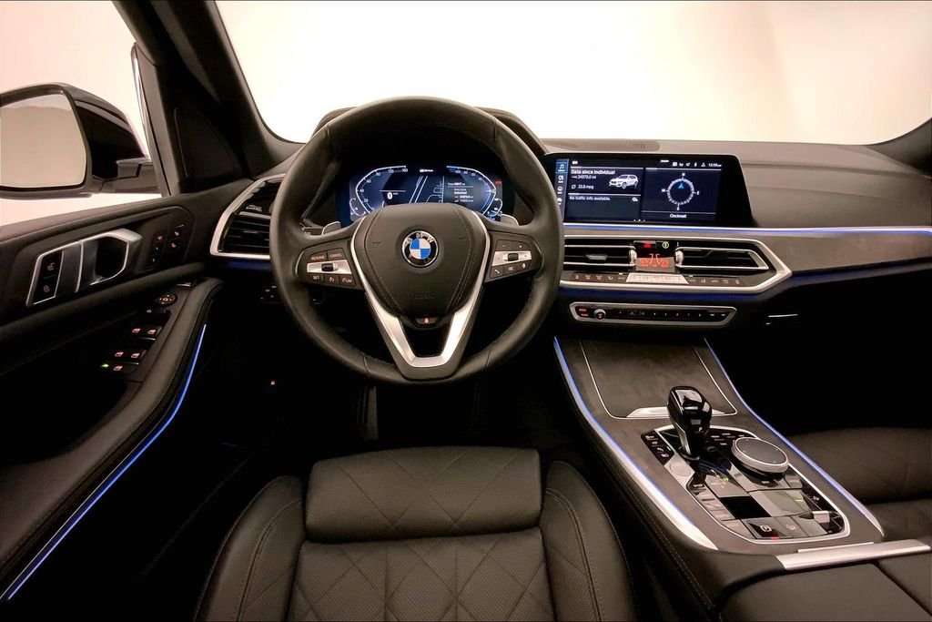 Used 2023 Mineral White Metallic BMW  image 4