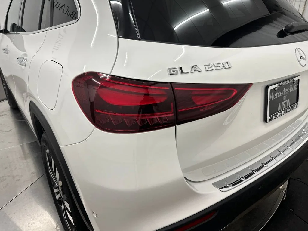 New 2026 White Mercedes-Benz GLA 250 image 11
