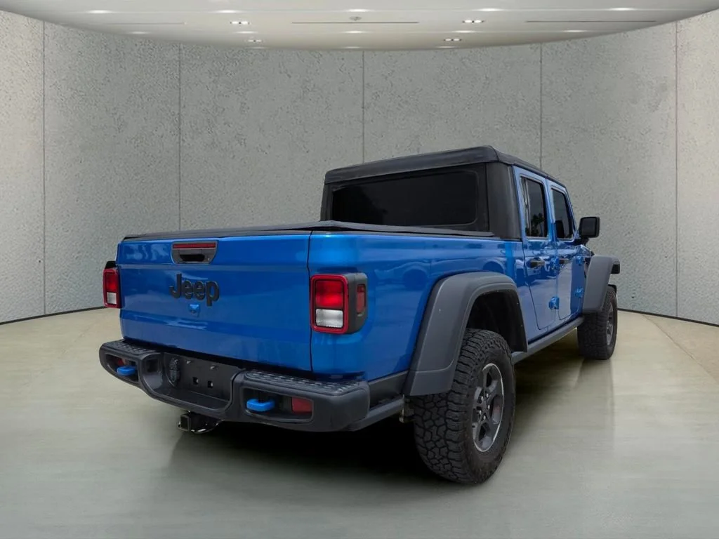 Used 2022 Hydro Blue Pearlcoat Jeep Sport image 4