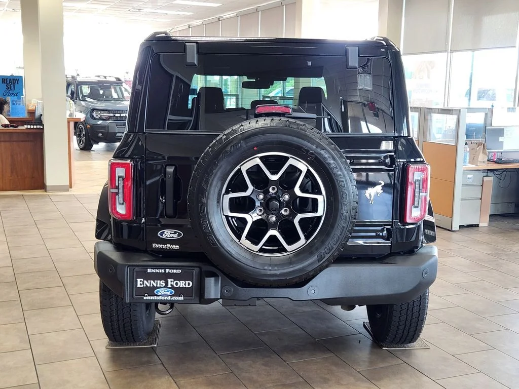 New 2026 Shadow Black Ford Outer Banks® image 4