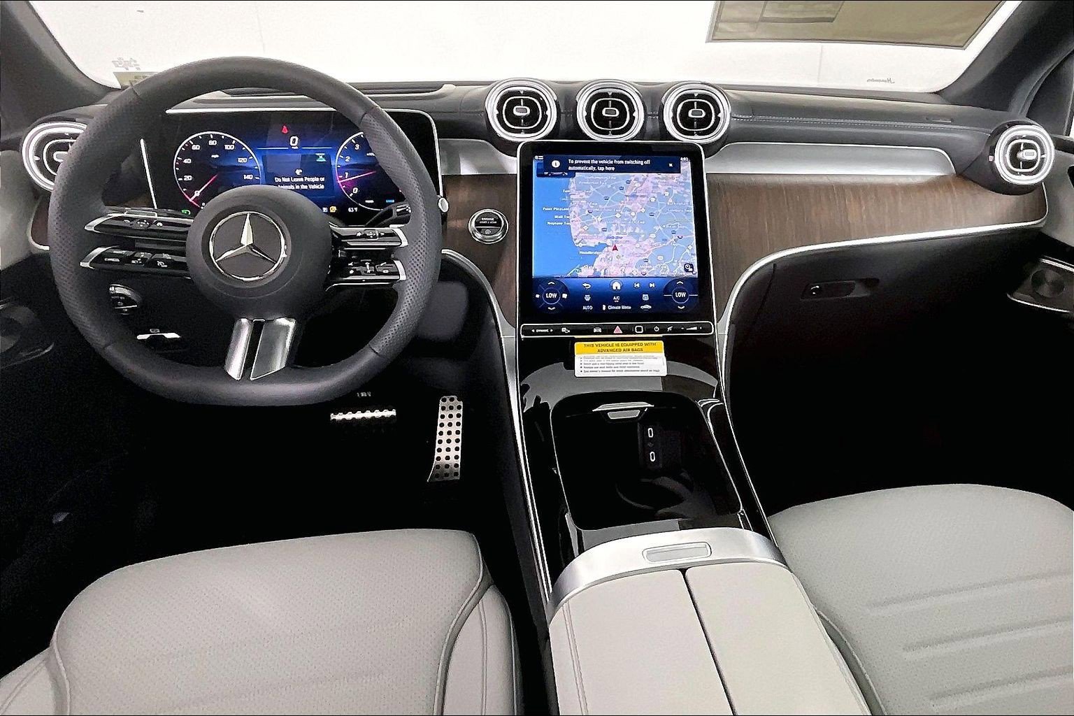 New 2026 Obsidian Black Metallic Mercedes-Benz GLC 300 image 18