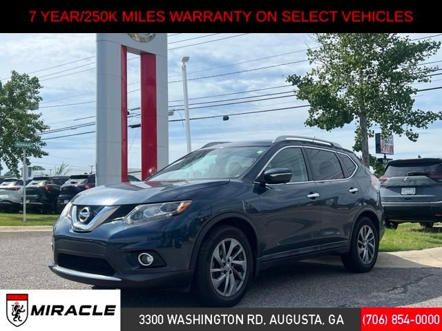 Used 2015 Blue Nissan SL image 1