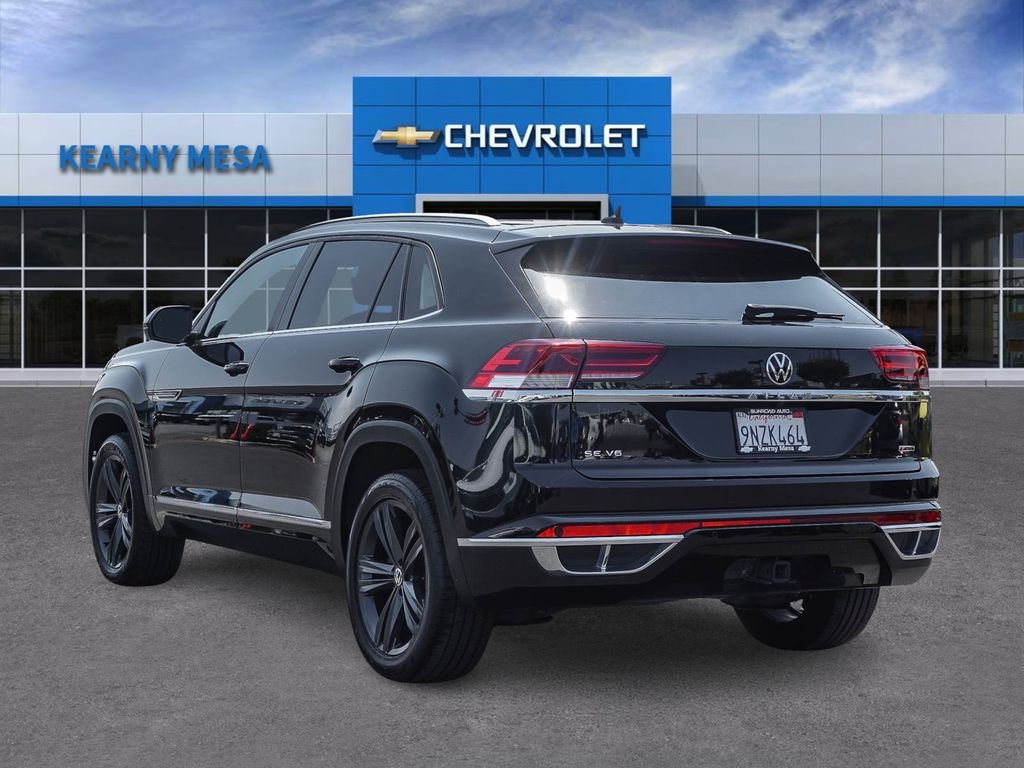 Used 2020 Black Volkswagen 3.6L V6 SE w/Technology R-Line image 4