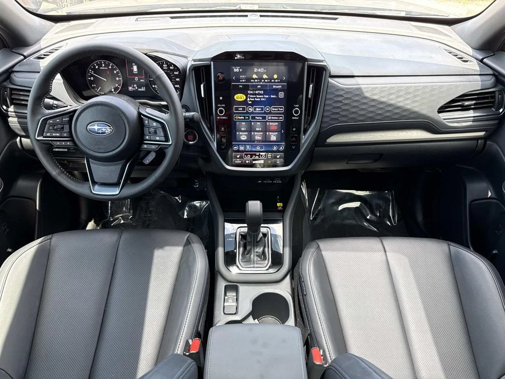 Used 2025 Beige Subaru Limited image 18