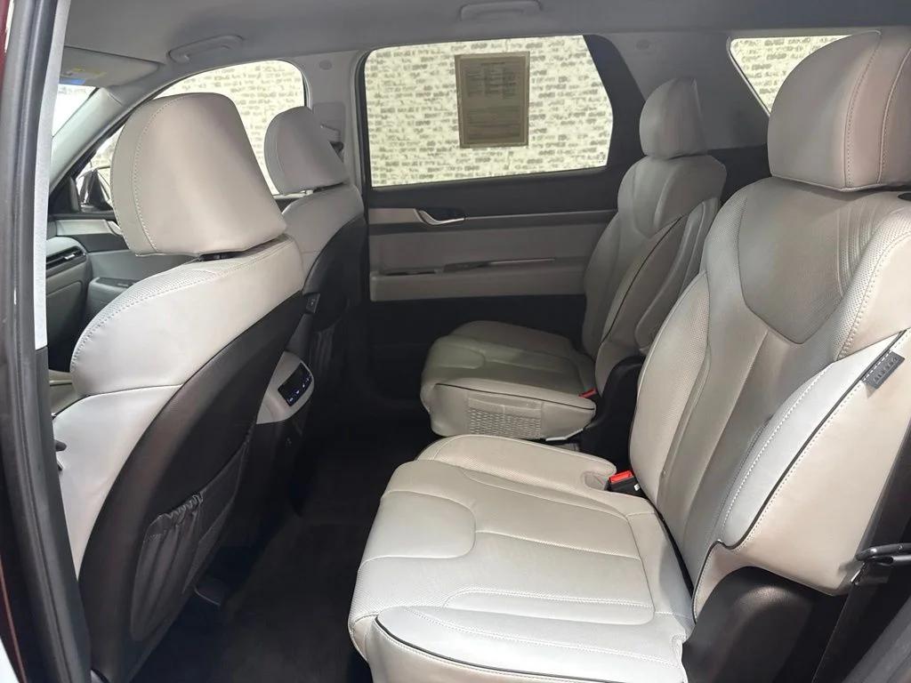 Used 2024 Sierra Burgundy Hyundai SEL image 13