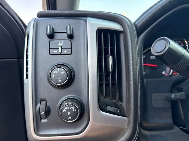Used 2015 Silver GMC SLT image 18
