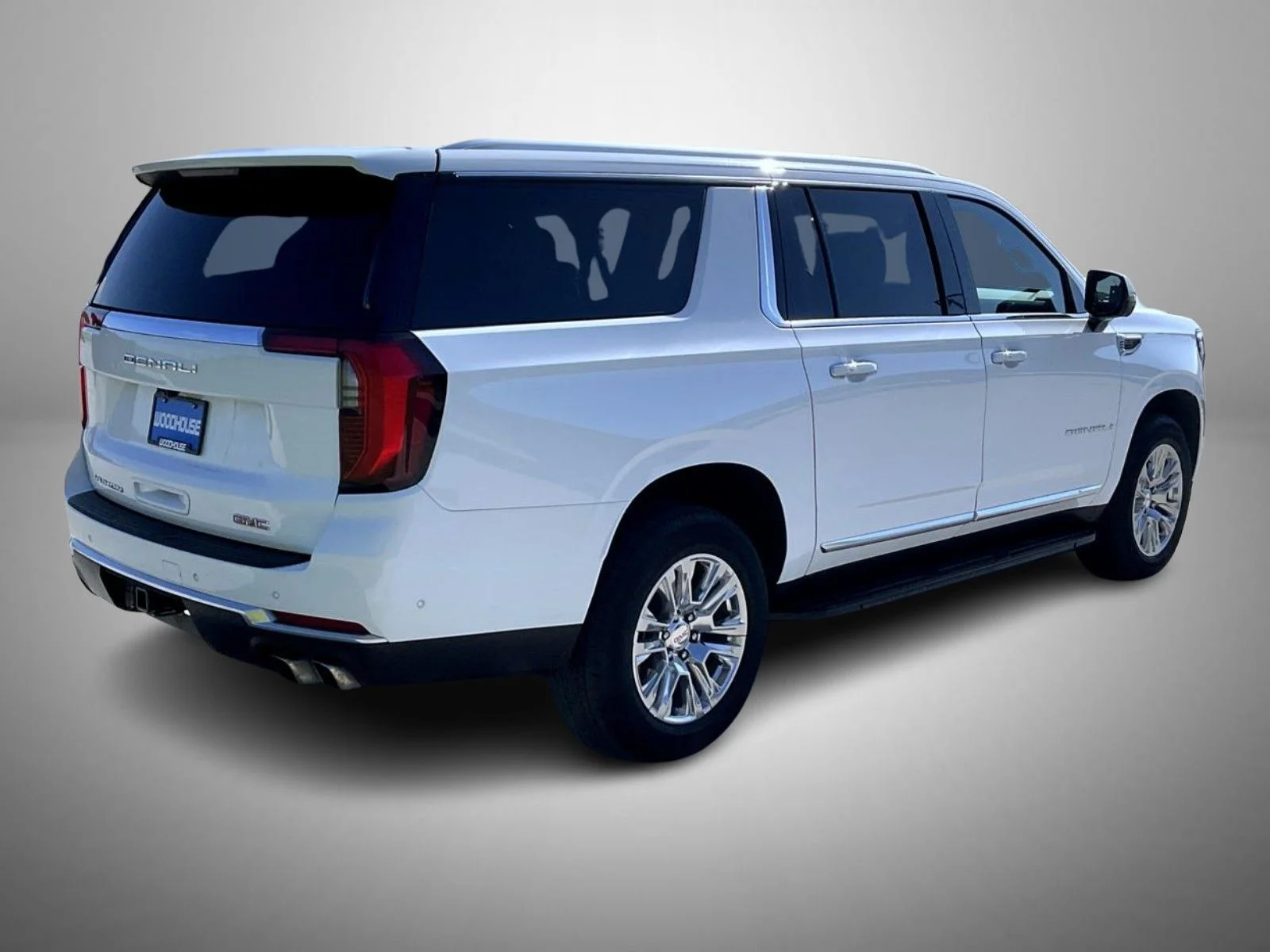 Used 2025 White GMC Denali image 5
