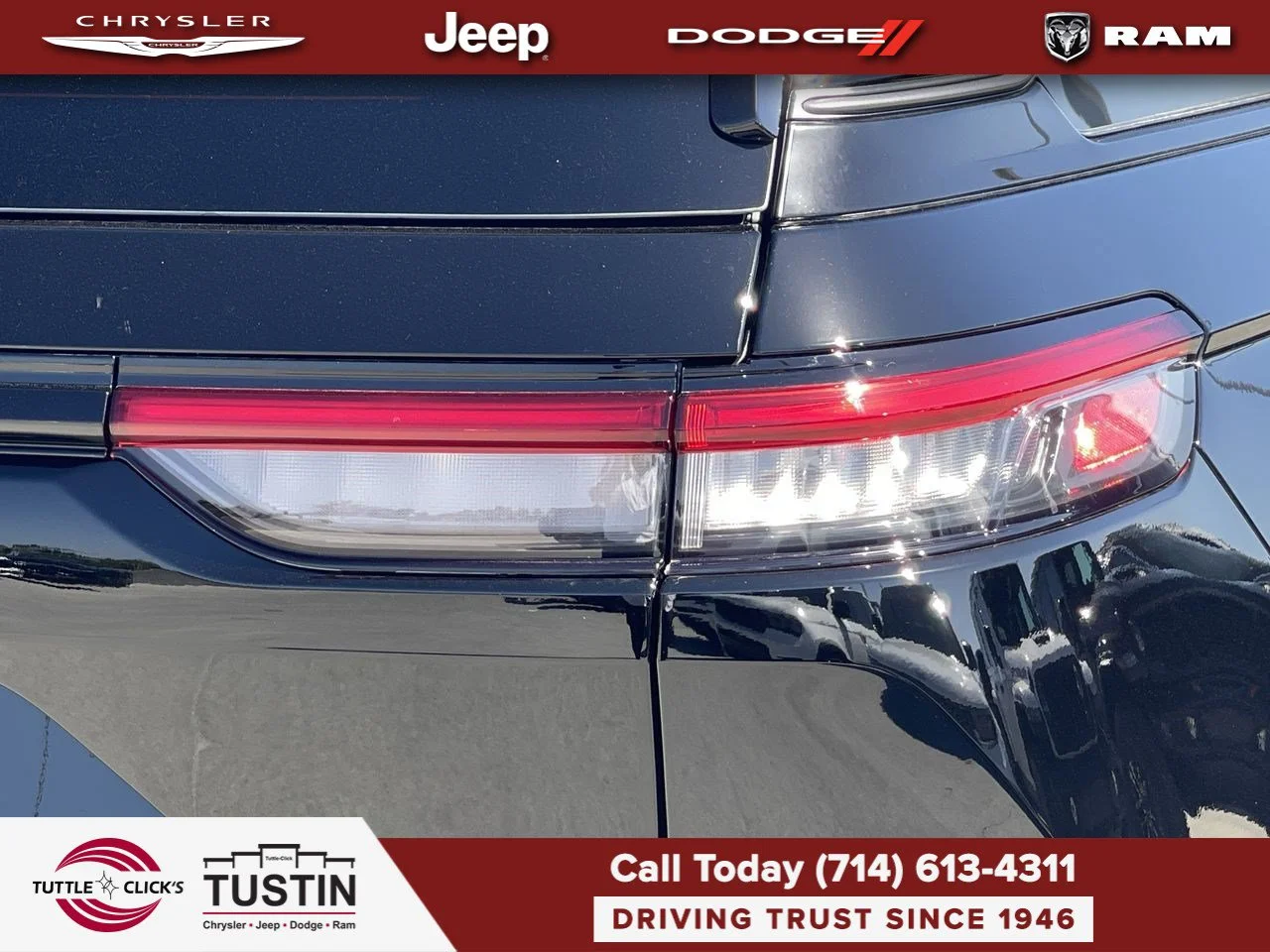 New 2027 High-Gloss Black Paint Jeep Limited Reserve image 15