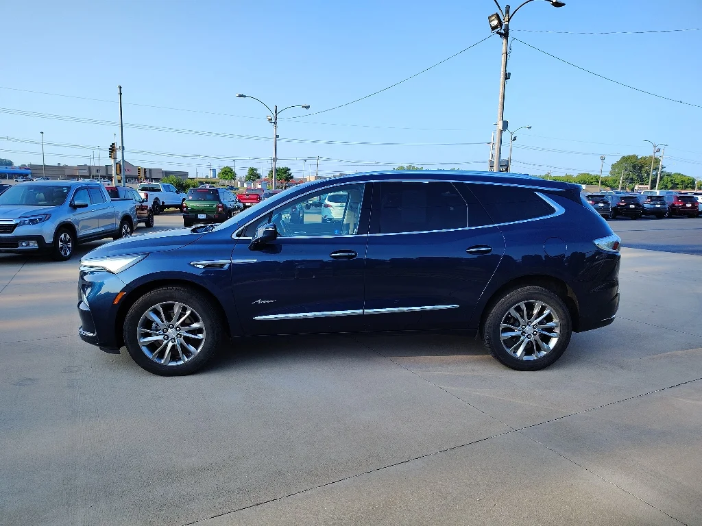 Used 2022 Blue Metallic Buick Avenir image 4