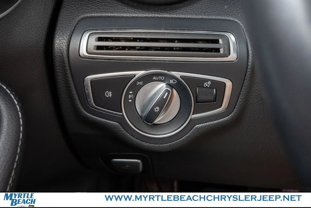 Used 2021 Iridium Silver Mercedes-Benz C 300 image 33