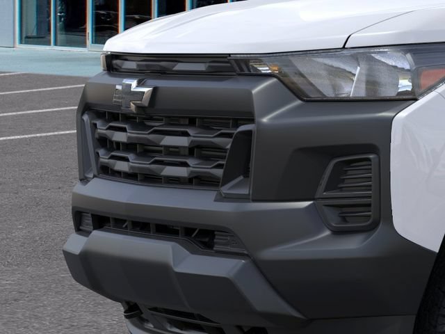 New 2026 Summit White Chevrolet WT image 13