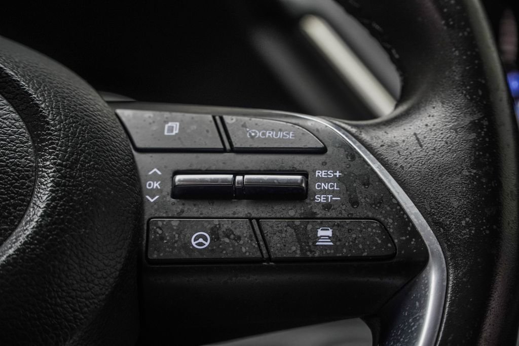Used 2023 White Hyundai SEL image 32