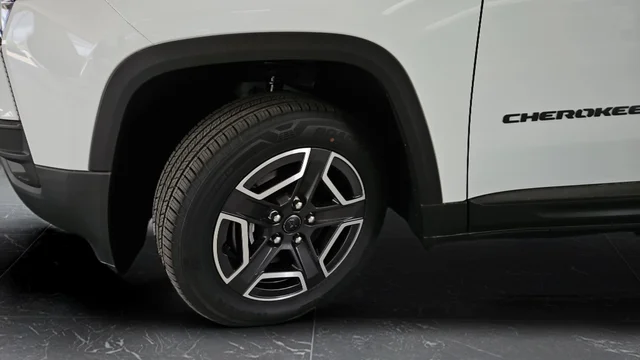 New 2026 Bright White Clear-Coat Exterior Paint Jeep Laredo image 35
