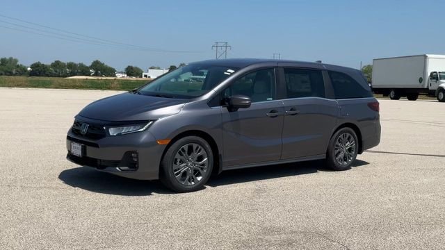 New 2026 Modern Steel Metallic Honda Touring image 4