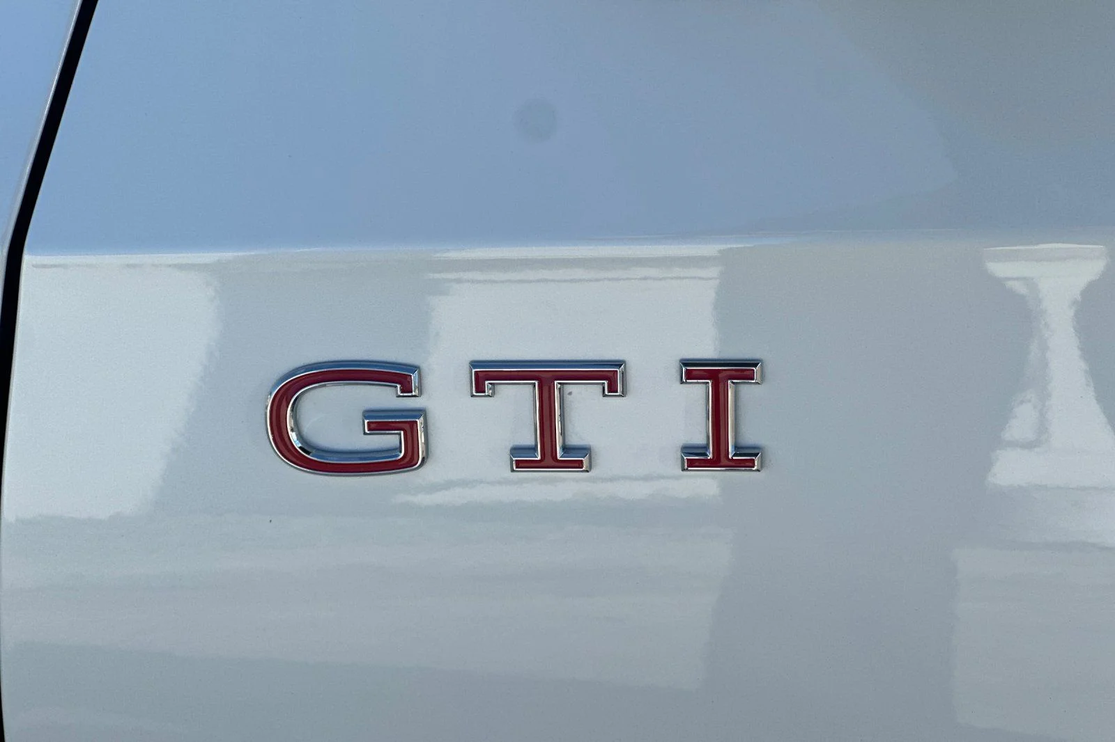 New 2026 White Volkswagen SE image 7