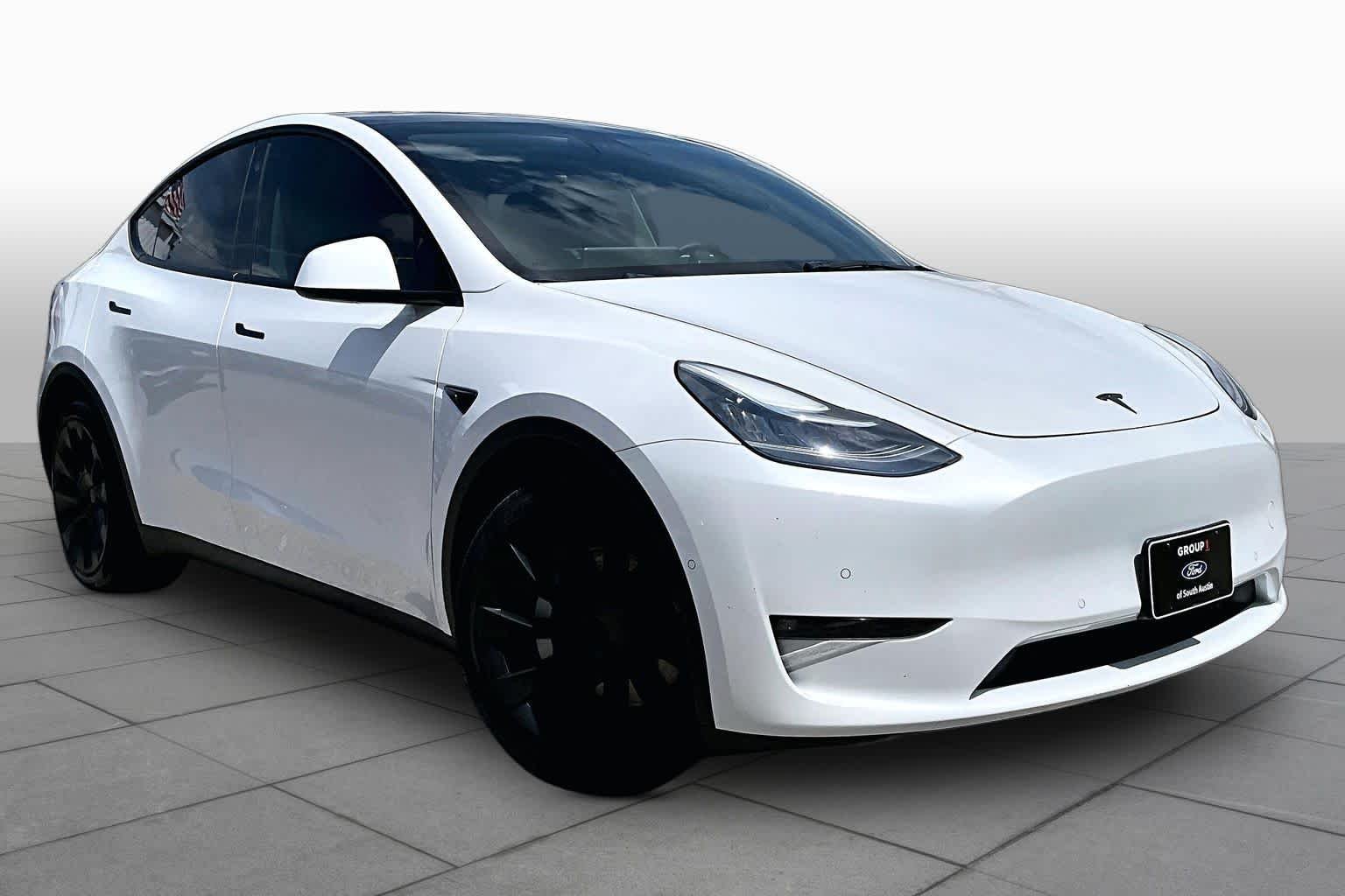Used 2021 Tesla Model Y Long Range with VIN 5YJYGDEE8MF182189 for sale in Austin, TX