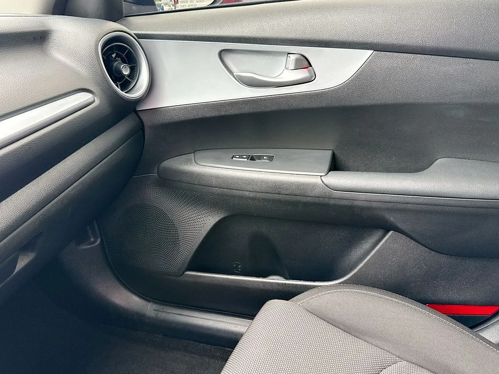 Used 2023 Gray Kia LXS image 18