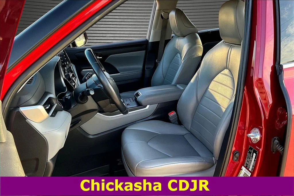 2022 Toyota Highlander XLE - Photo 20