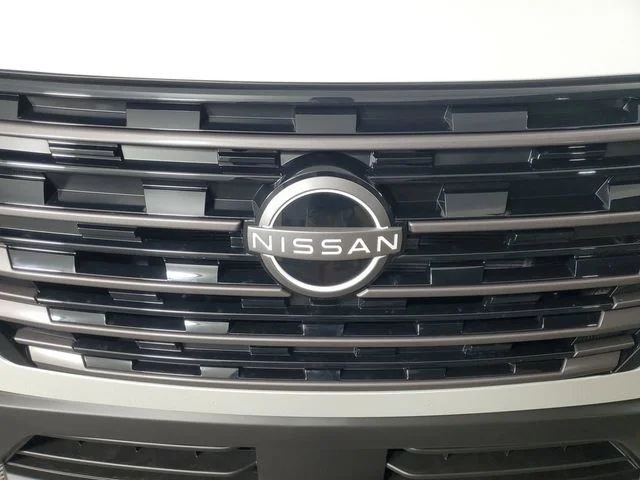 New 2026 Everest White Pearl TriCoat Nissan SV image 12