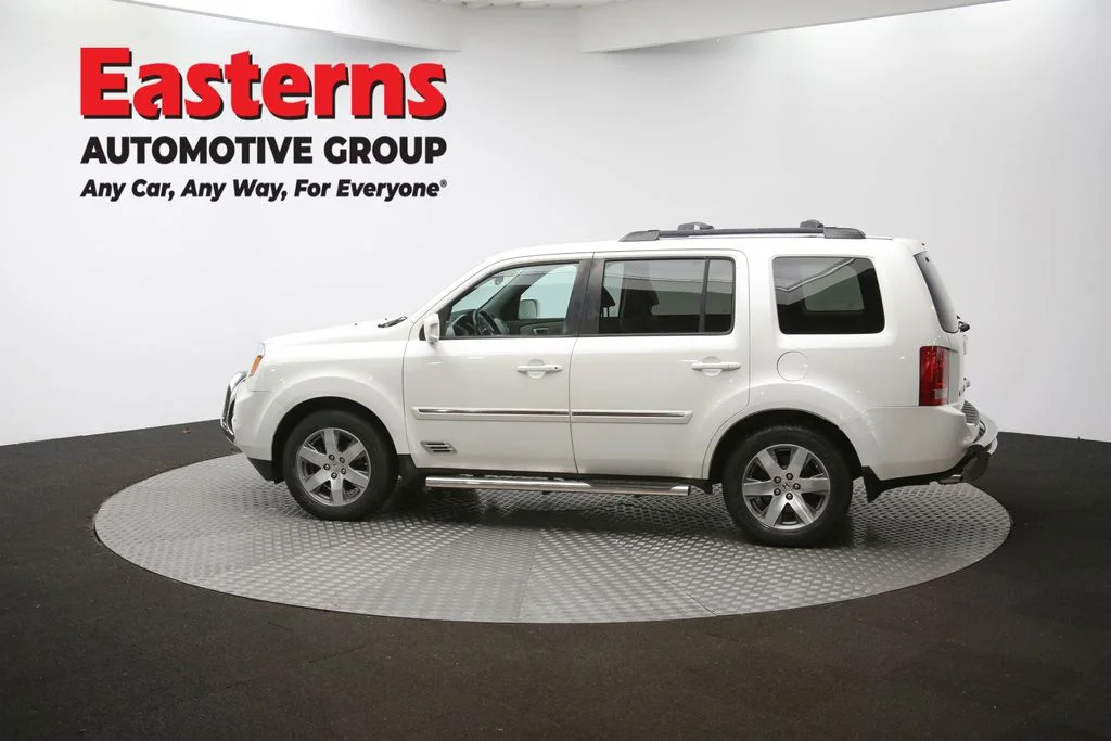 Used 2014 White Honda Touring image 59