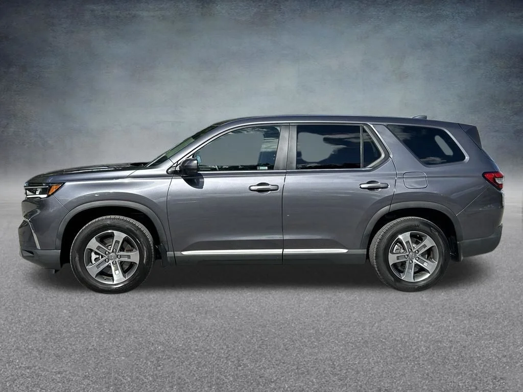 Used 2024  Honda EX-L image 8
