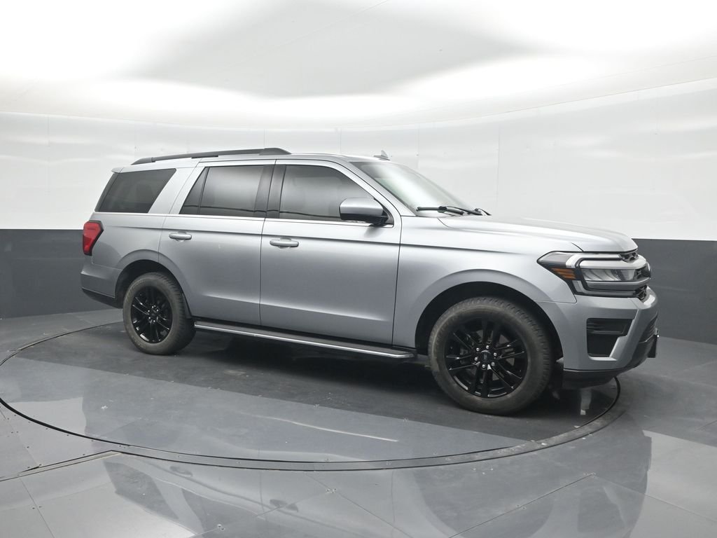 Used 2022 Silver Ford XLT image 11